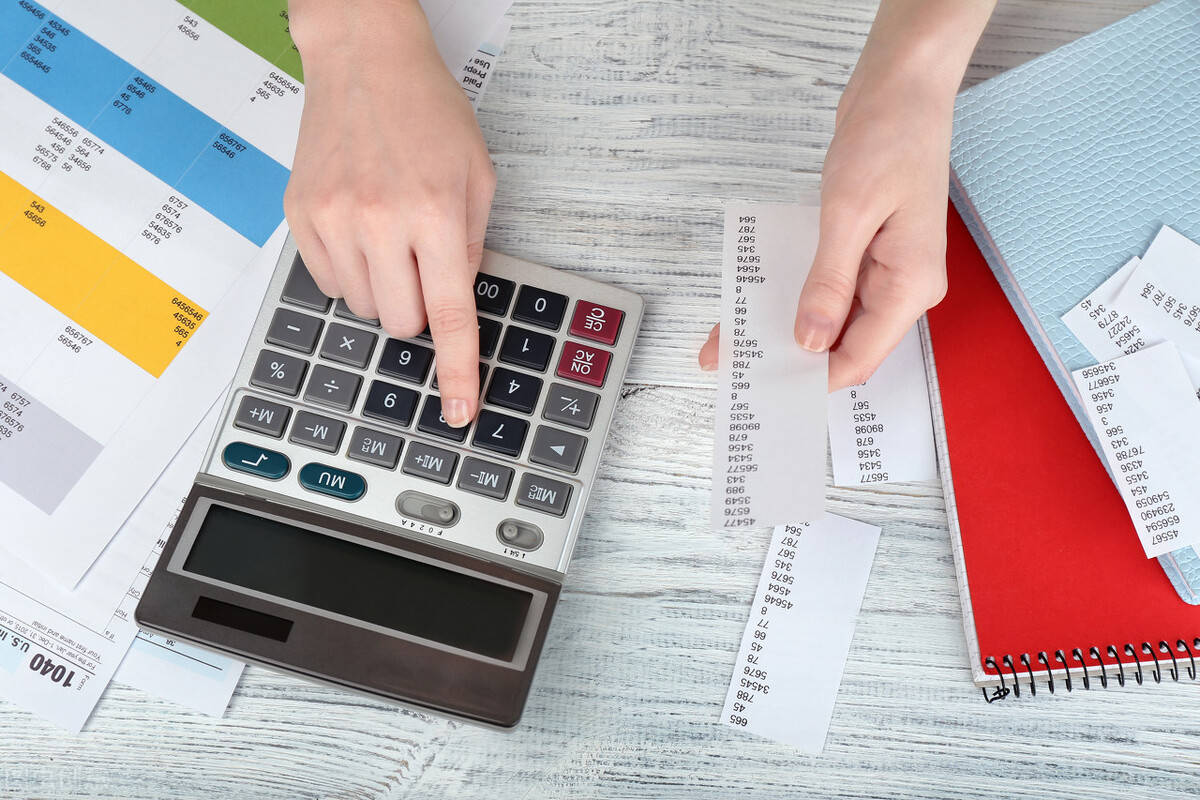 中国黄金品牌闯入国际高奢市场，专家称文化自信成关键助力